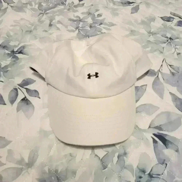 UNDER ARMOUR woman's cap one size - Picture 1 of 2
